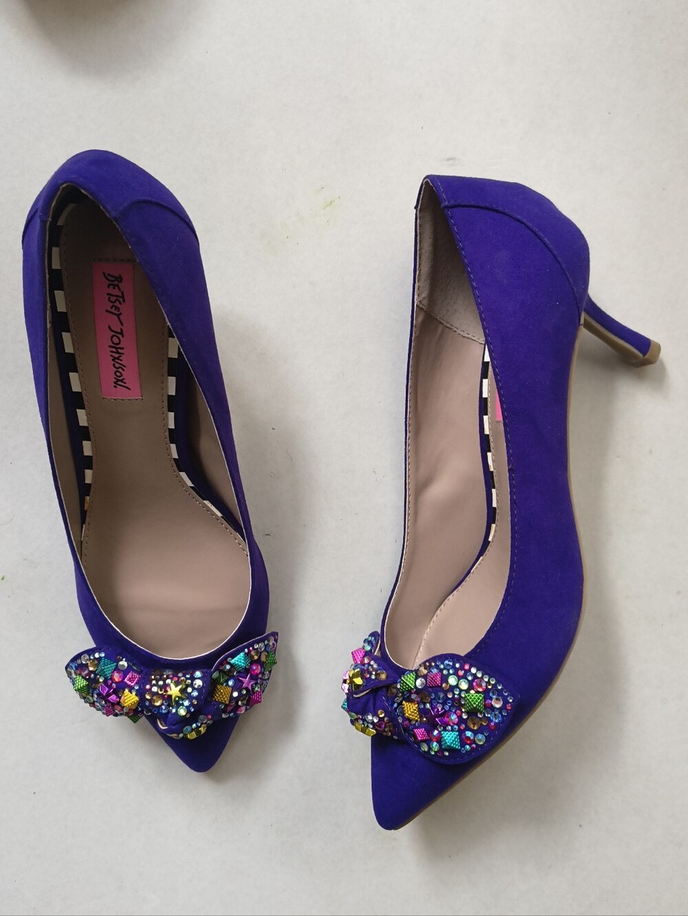 Nwt Betsey Johnson Purple Rhinestone Bow Pointed Toe Heels Size 8.5